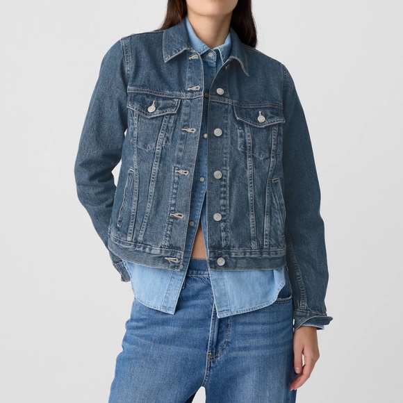 NWT GAP Icon Denim Jacket Color: Medium Wash - Picture 2 of 7